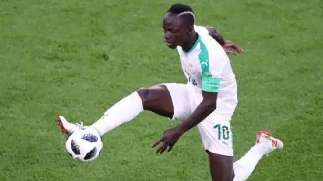 萨迪奥马内十个震撼进球,足球传奇人物马拉多纳