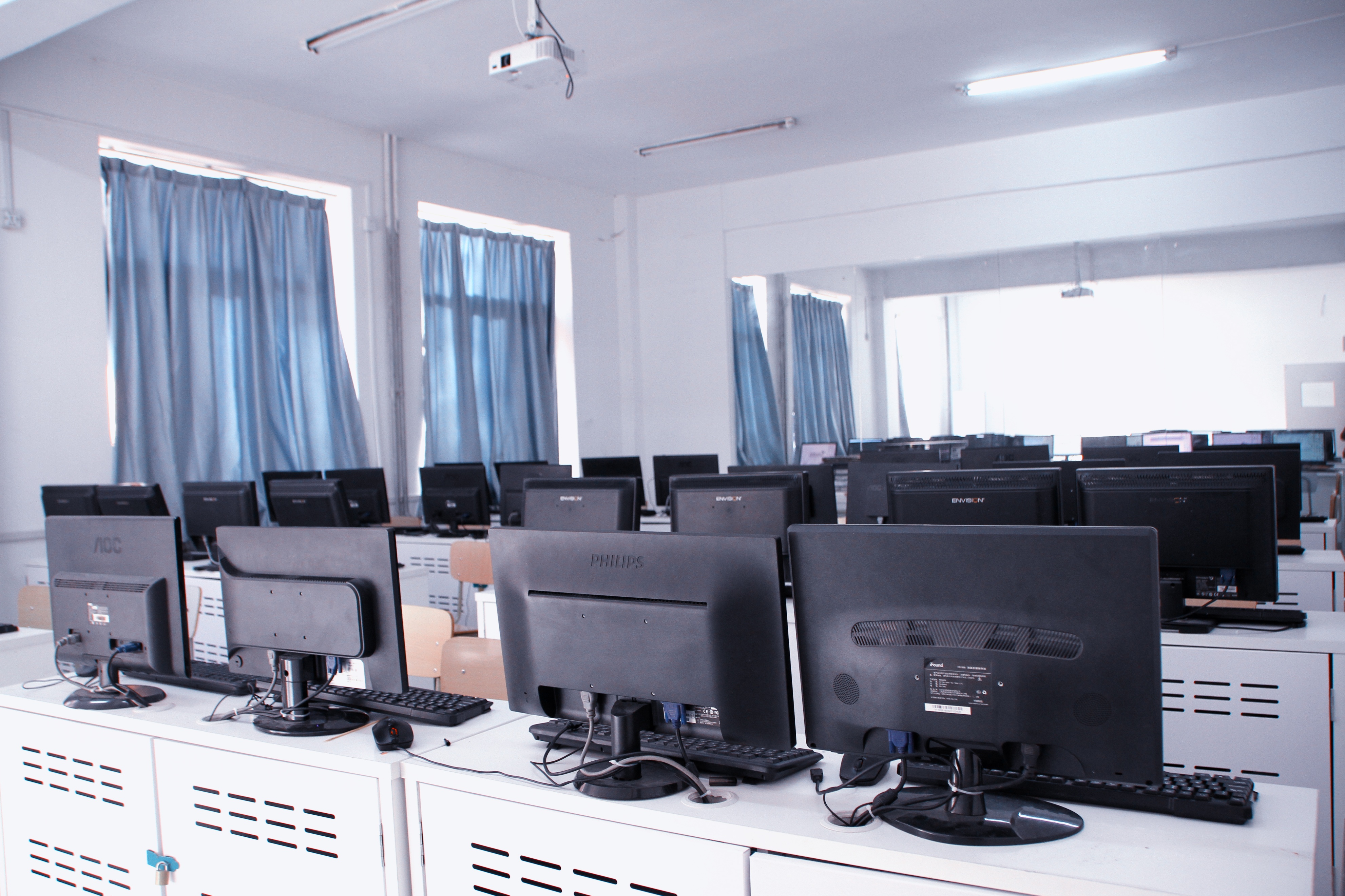 北大青鸟培训费用大概多少,青岛北大青鸟培训班