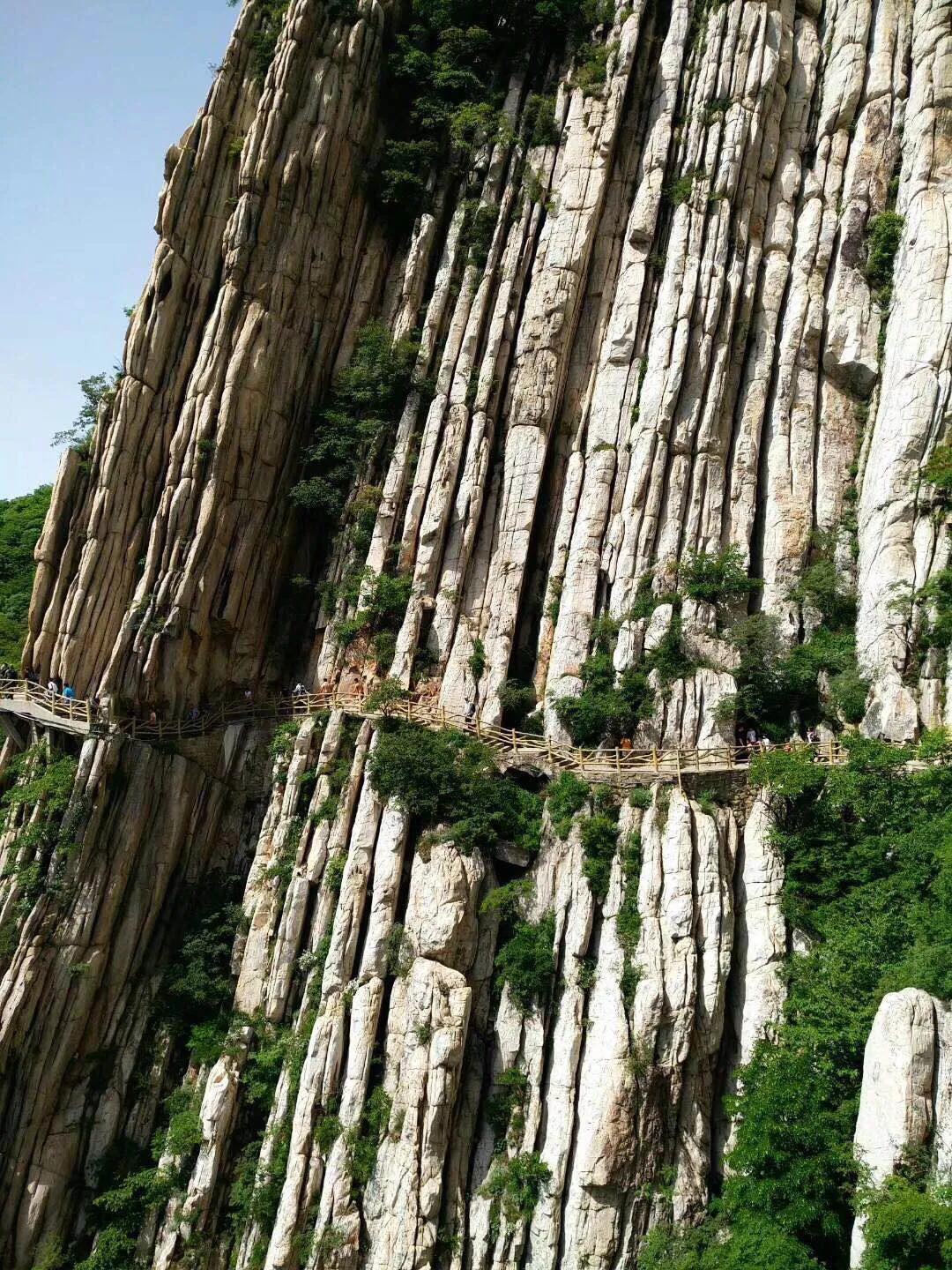 天地之中少林寺,中岳嵩山两个山哪个更好