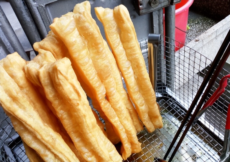 卖油条被处罚的案例,卖油条被罚款后续