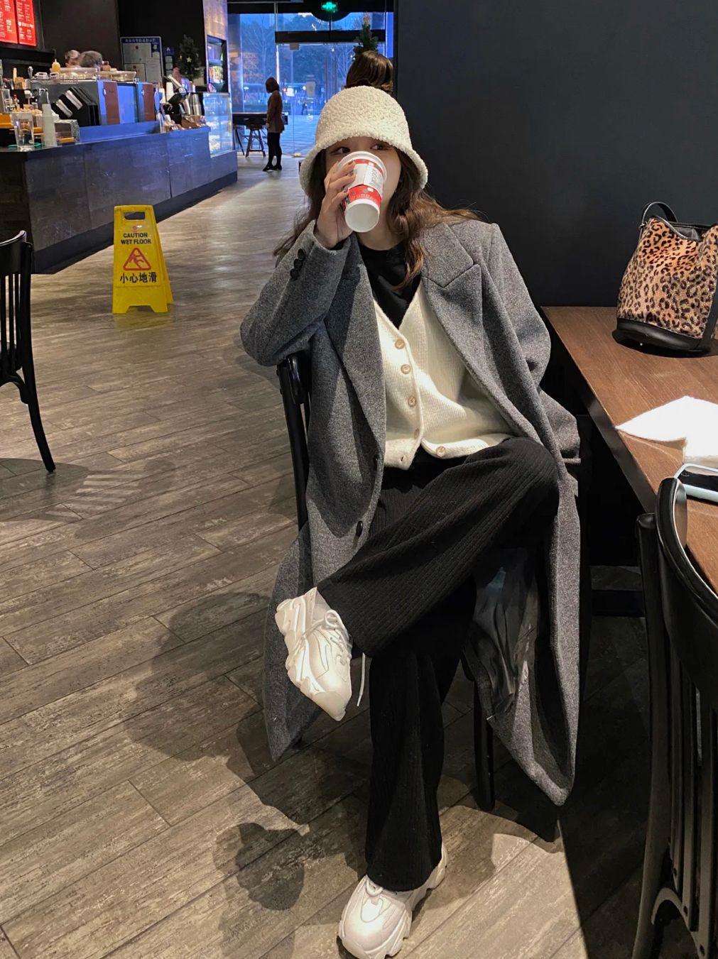 冬天马甲怎么穿搭才好看,马甲什么时候穿怎么搭配