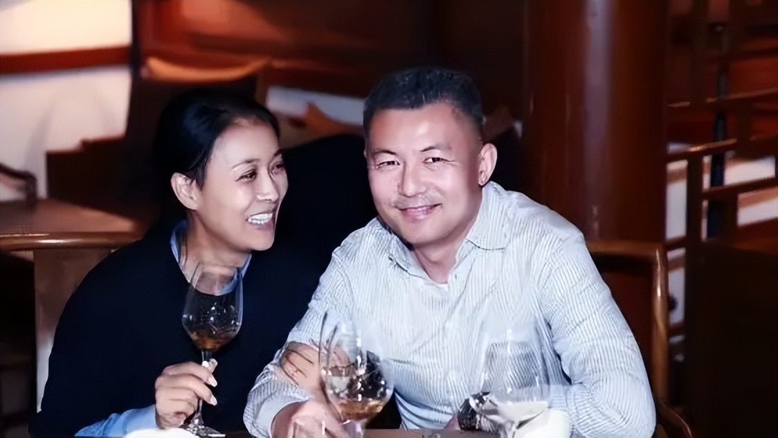 那英高峰同居了吗,那英和高峰结婚没有