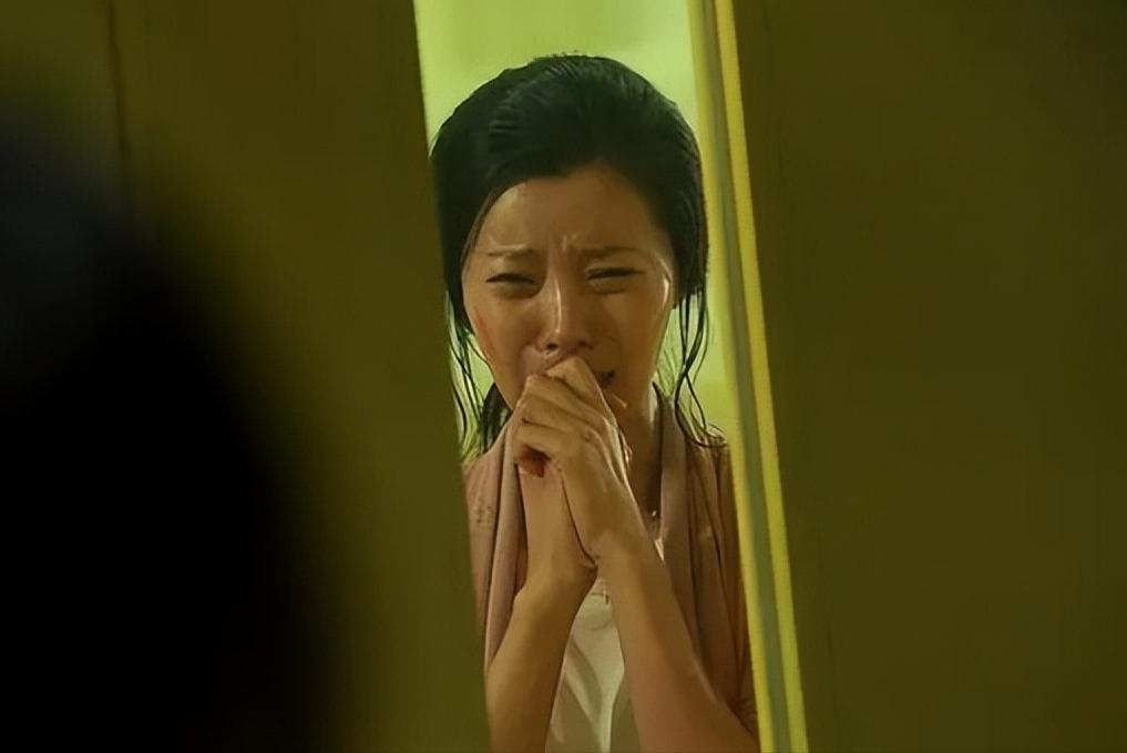 闊╁浗鐢靛奖涓殑榛戣。缇庡コ,闊╁浗鐢靛奖铔囪潕缇庝汉