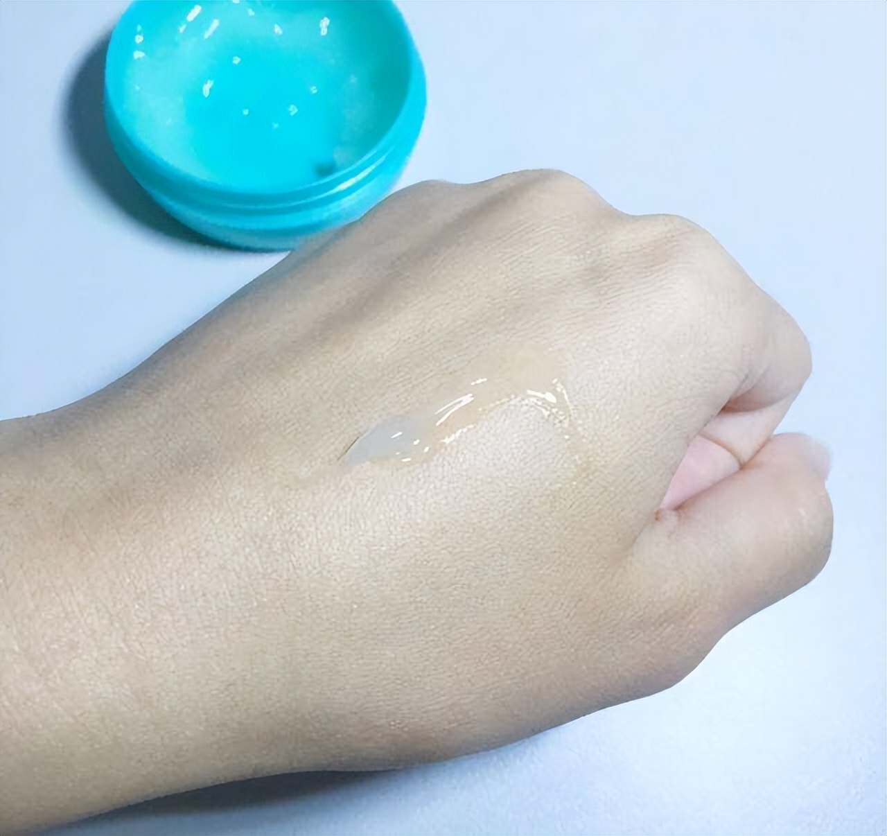 40岁女人适合哪一款面霜,30岁以上的女人适合哪款面霜