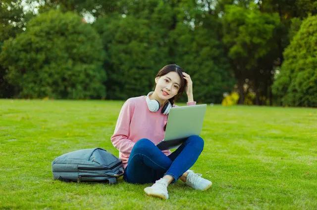 给时间以生命给岁月以文明,给生命以时间而不是给时间以生命