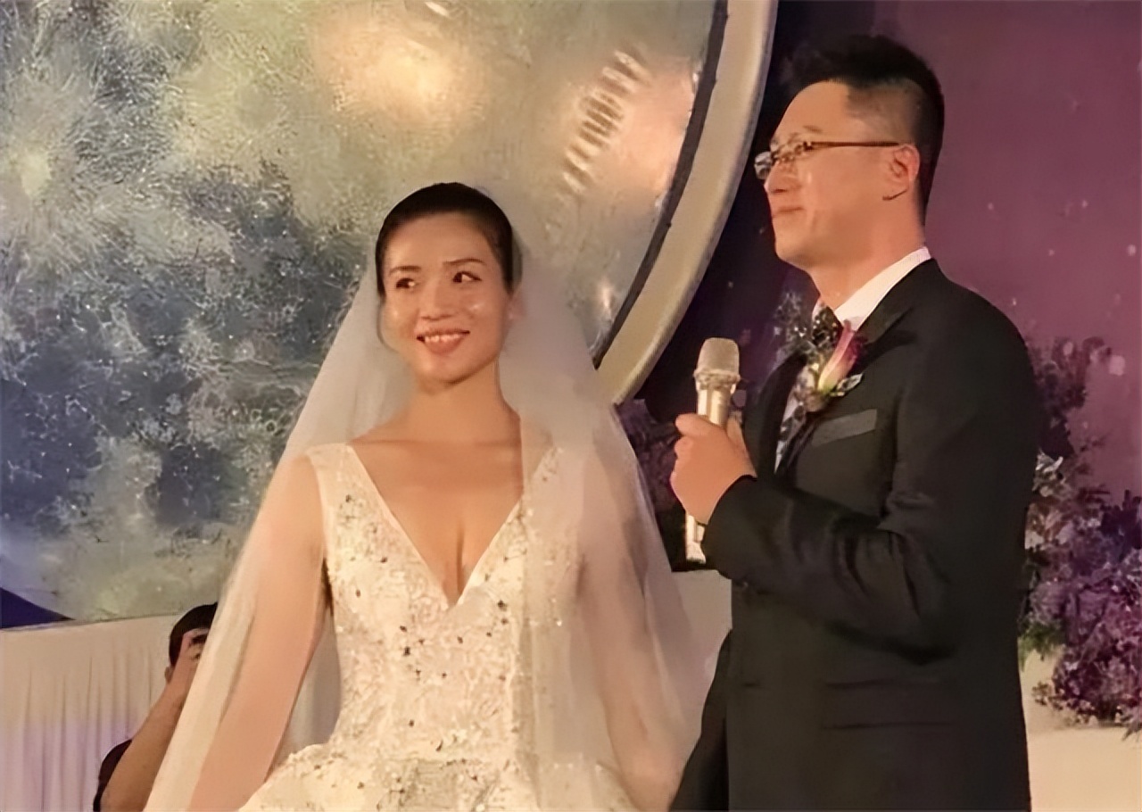 魏秋月第三任队长,30岁魏秋月近照