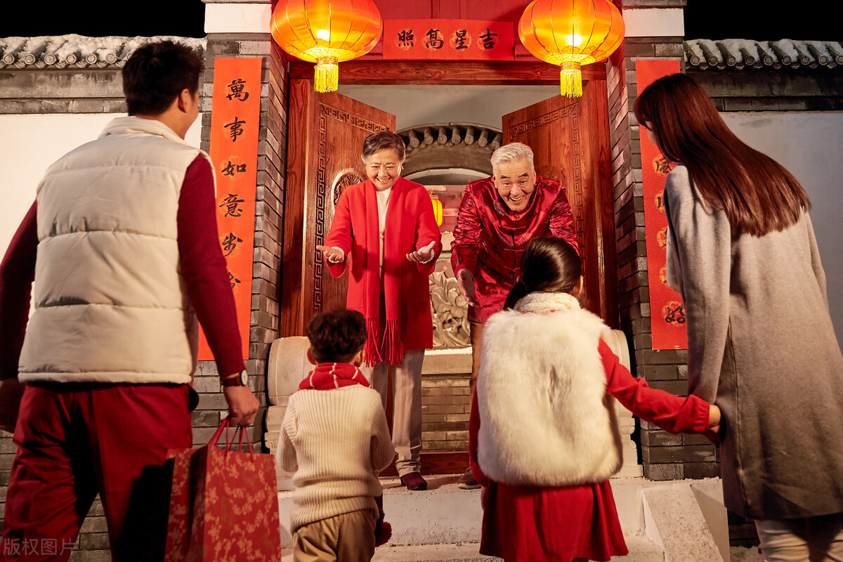 哪一种过法更省钱？给这个春节算算账