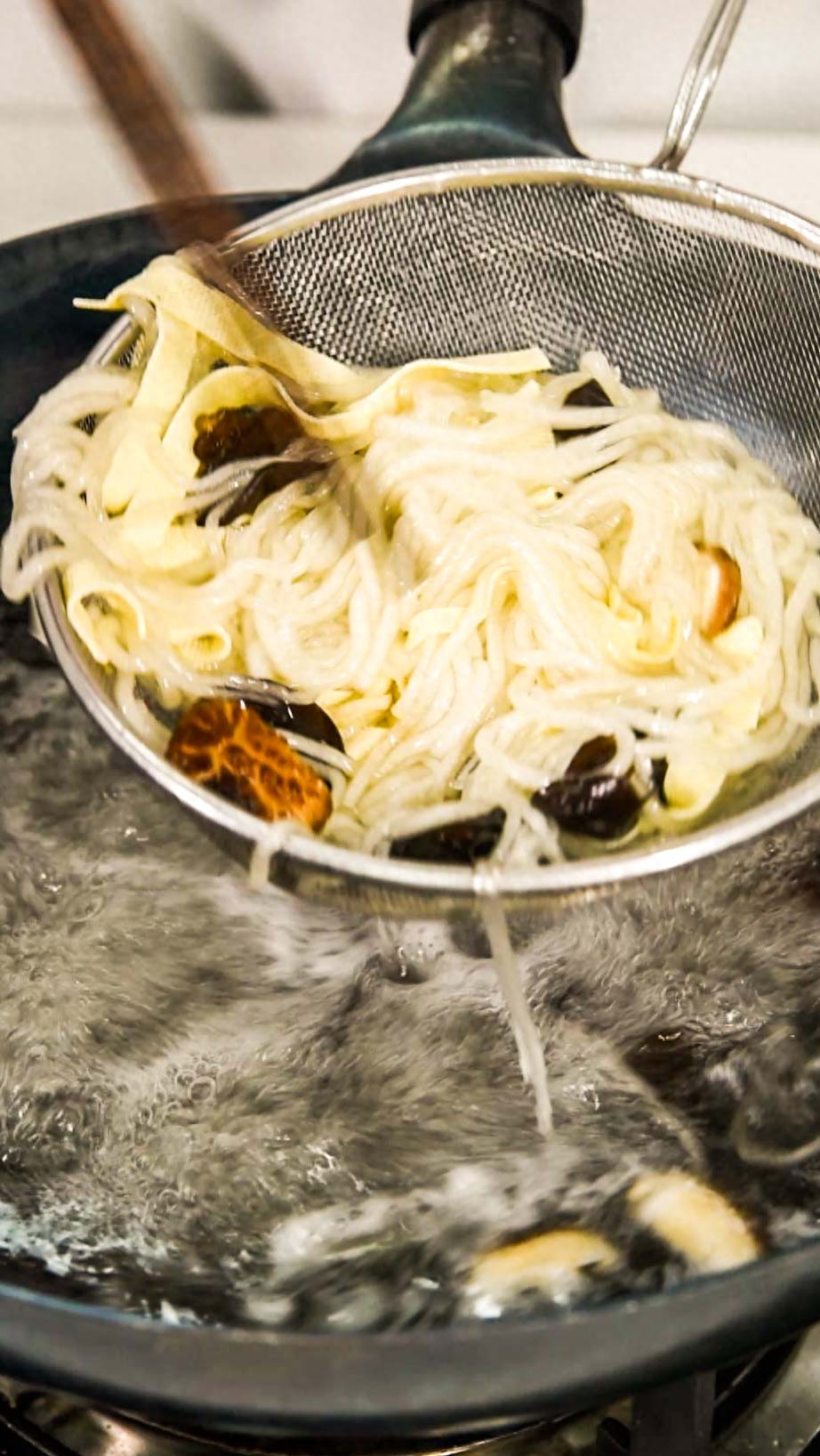 想吃麻辣烫不用买自己在家做,想吃麻辣烫不知道该怎么做