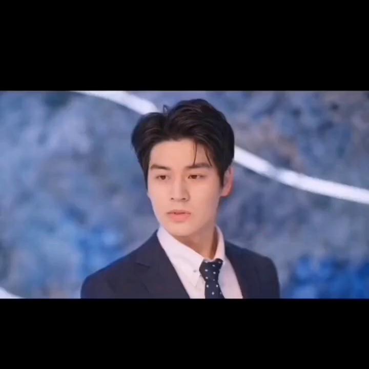 花瓣果冻口红不掉色不沾杯,果冻口红不沾杯不掉色