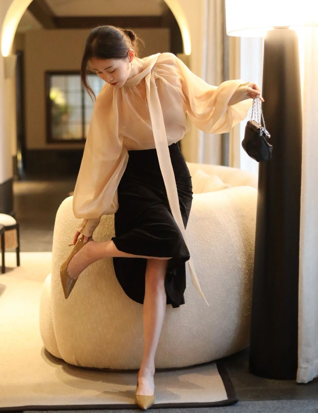 比t恤有气质,比t恤更高级减龄的是什么穿搭