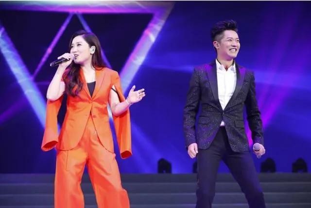 凤凰传奇玲花和曾毅是夫妻吗,凤凰传奇玲花和曾毅绯闻