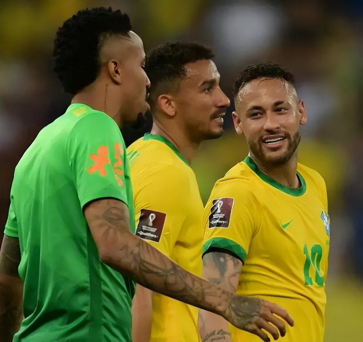 梅西逆境帮大巴黎,梅西在巴黎圣日耳曼对拜仁的表现