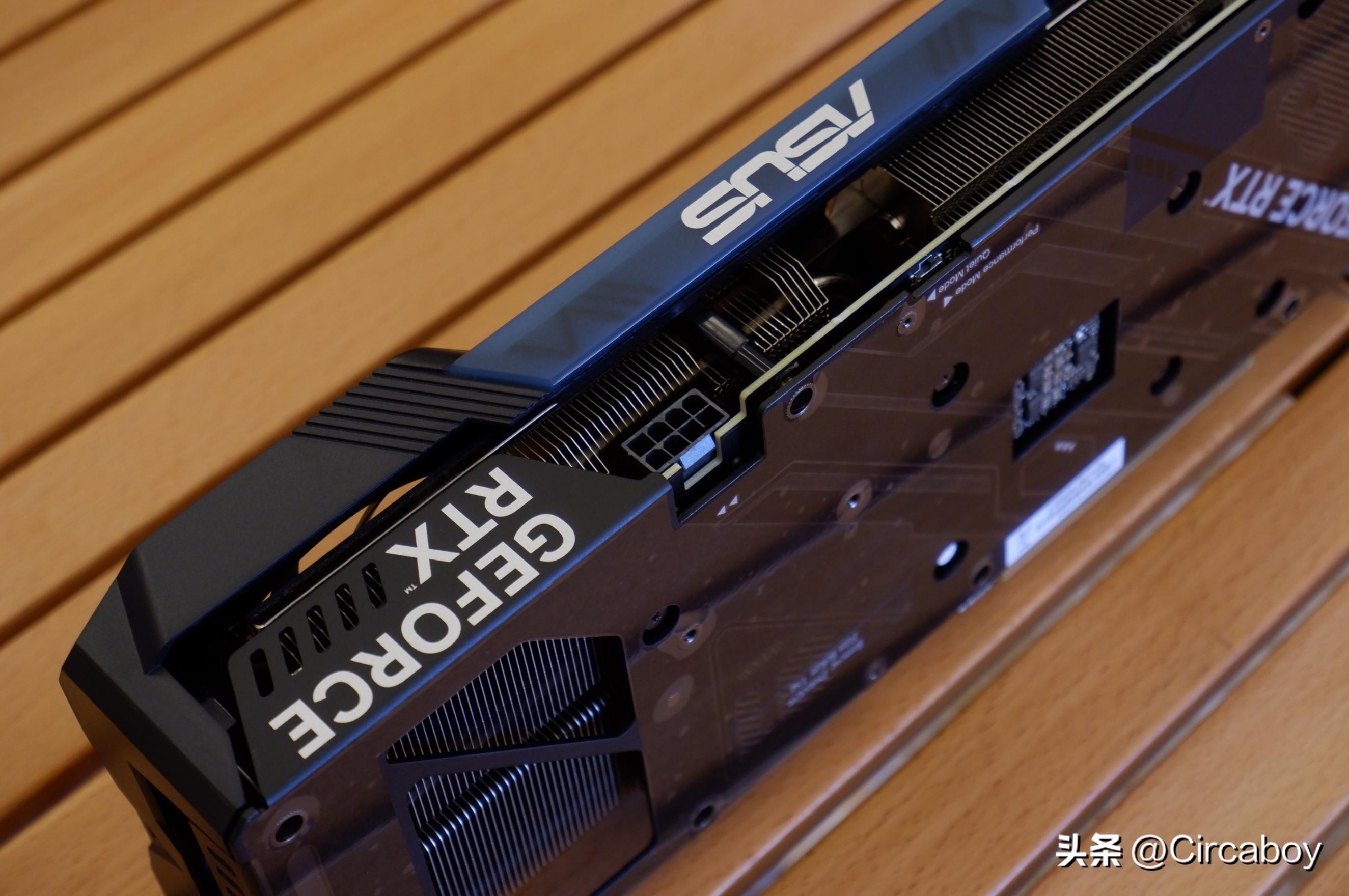 华硕4070电竞特工和巨齿鲨哪个好,4070七彩虹ultra和华硕巨齿鲨哪个好