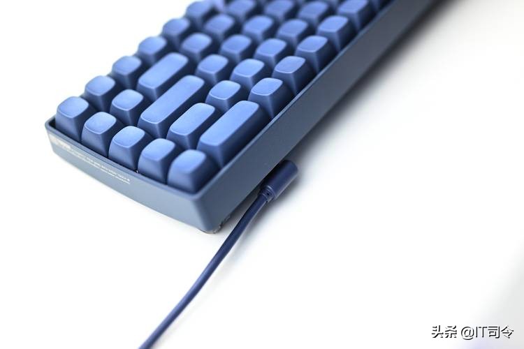 洛斐小翘键盘值不值得购买,lofree洛斐小翘暗夜蓝键盘测评