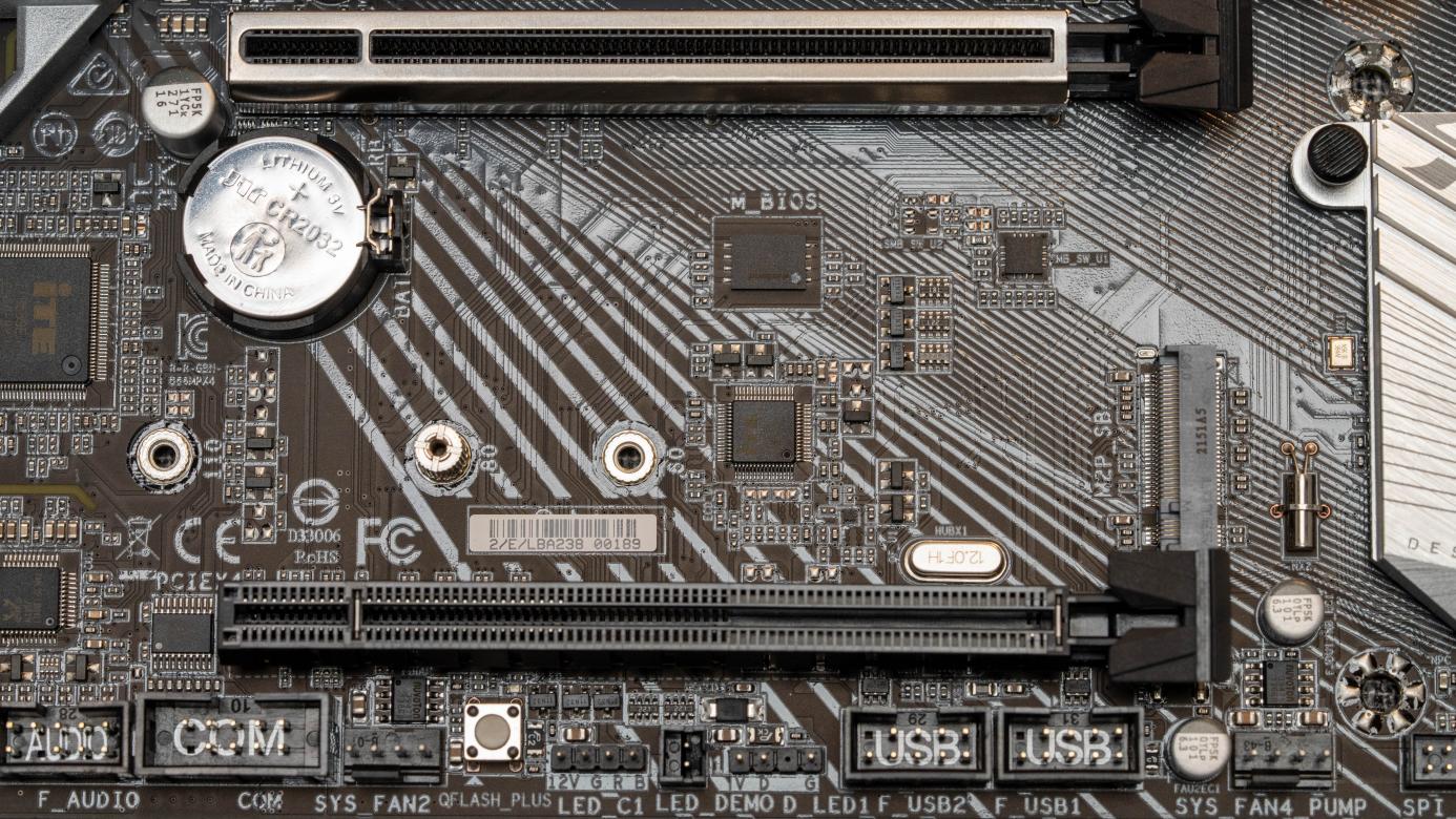 一块主板战两代CPU！——技嘉雪雕B660MAORUSPROAXDDR4装机体验