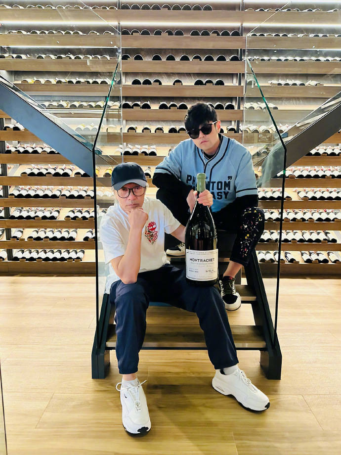 周星驰和周杰伦合影,周星驰周杰伦同框照