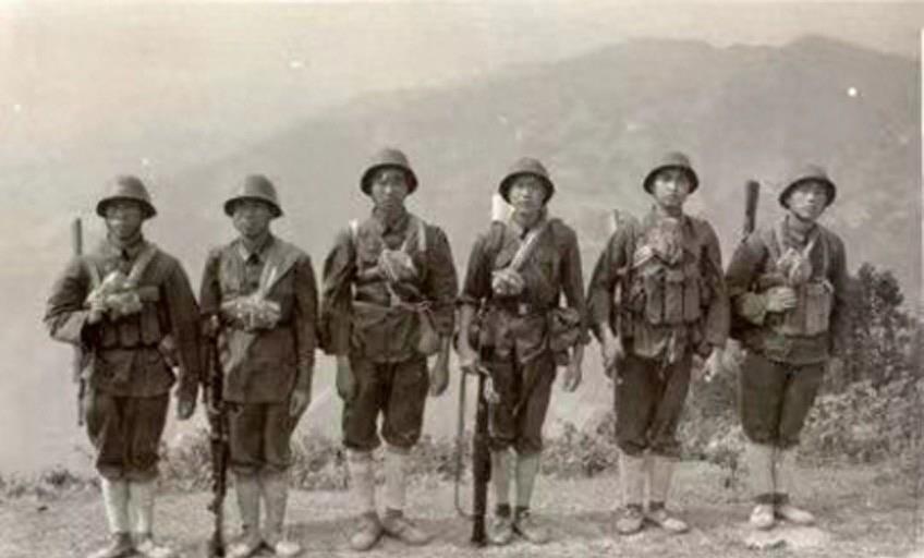 鐑堝＋姣嶄翰鐧藉彂,鐑堝＋姣嶄翰鐪兼唱