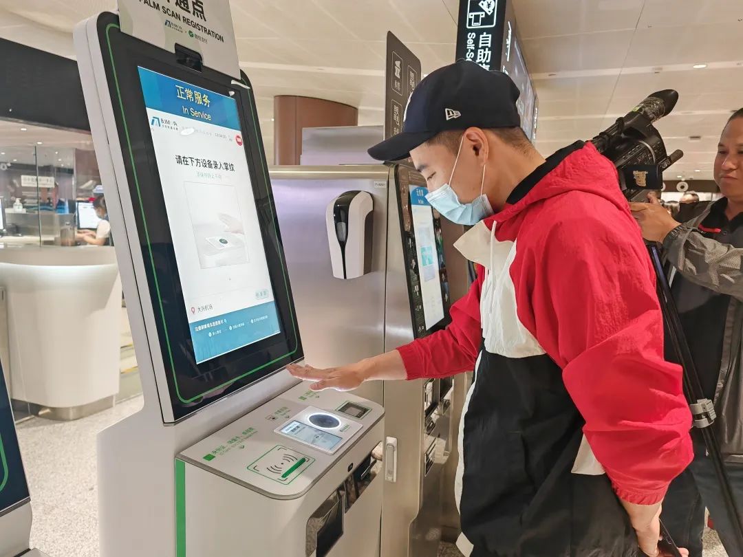 大兴机场线快轨能刷公交卡吗,大兴机场快轨可以刷地铁卡进吗