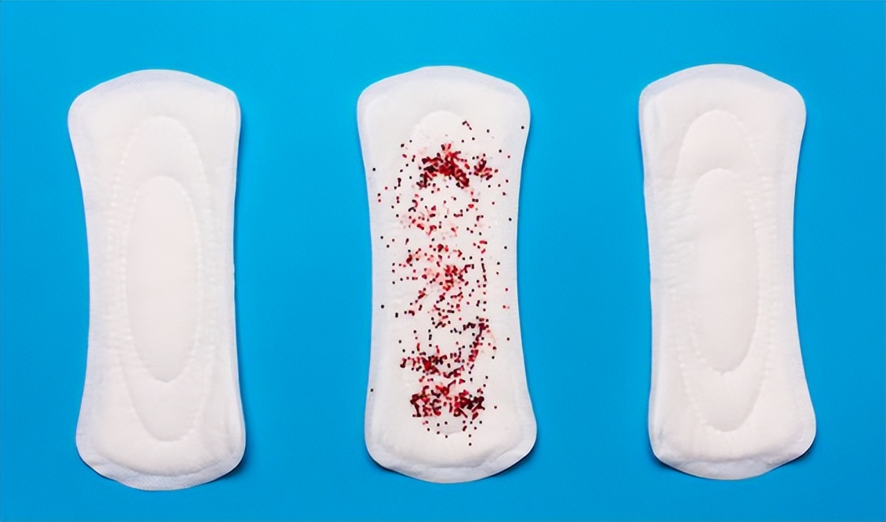 女孩初次例假在多大年龄,女孩初次月经是几岁