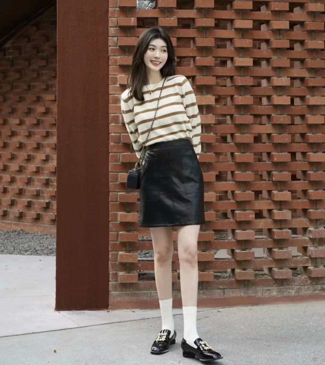 驼色浴袍大衣怎么搭配更高级,大衣棉服驼色穿搭女秋冬