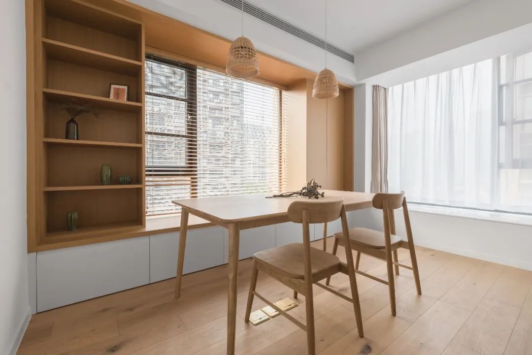 飘窗不再是鸡肋卧室一定这样做,鸡肋飘窗太高了