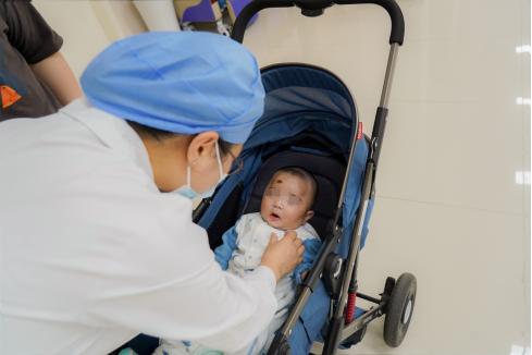 婴儿大脑车祸受损怎么治疗,出生窒息的宝宝脑损伤恢复案例