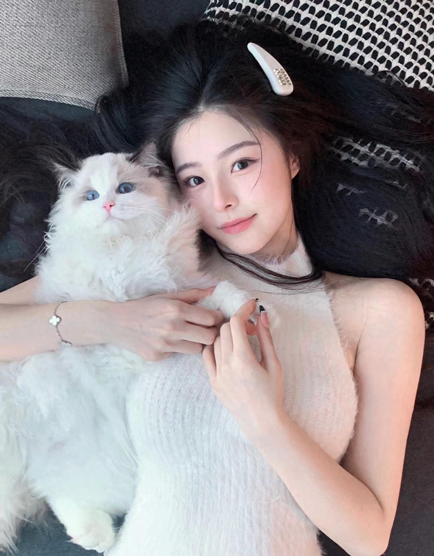 我真的很好奇原版,我真的很好奇男生版