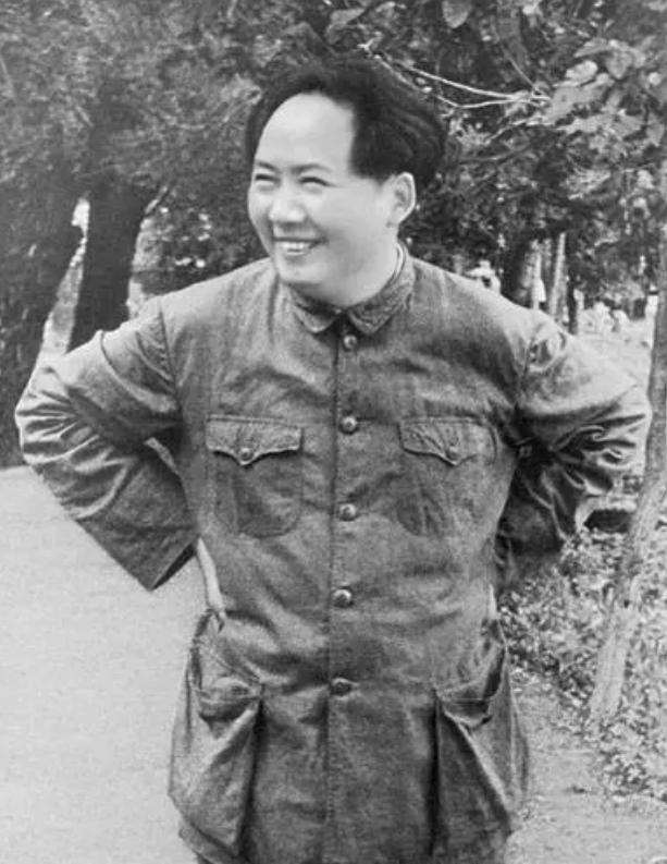 55年方强无法参加授衔,毛主席特意嘱托*荣臻聂**:你亲自去趟苏联吧