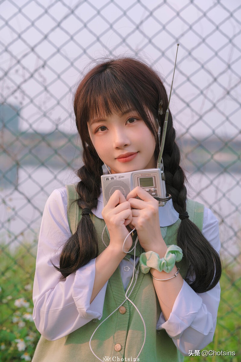 校园f4拍照足球场,校园姐妹拍照足球场