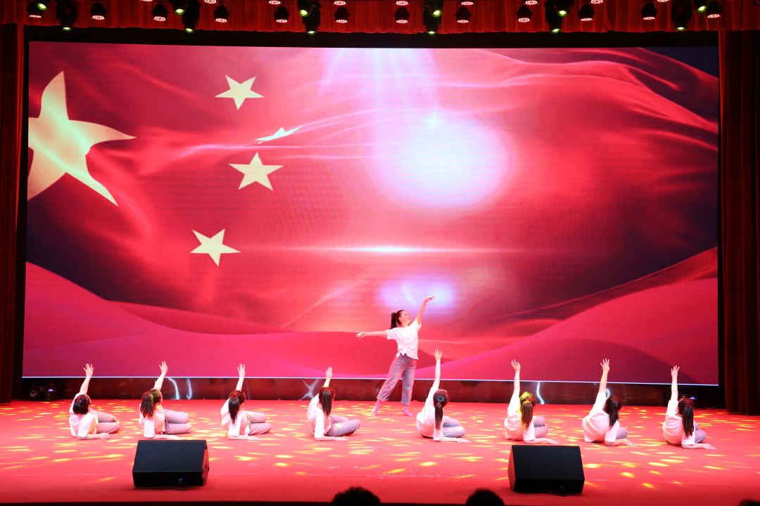 小店检察院、小店法院联合举办“守公平守正义新时代新征程”迎新春表彰联欢会