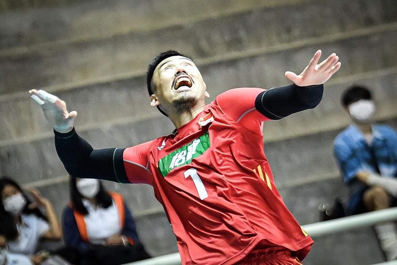 张冠华男排比赛视频,中国男排3-0横扫日本夺亚洲杯冠军