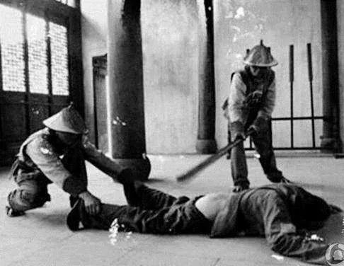 古代人为什么那么喜欢打屁股？