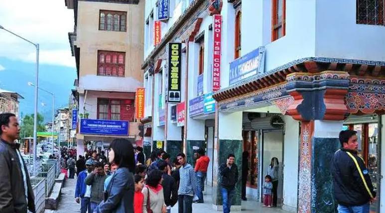 唯一一个禁烟成功的国家,唯一禁酒的国家