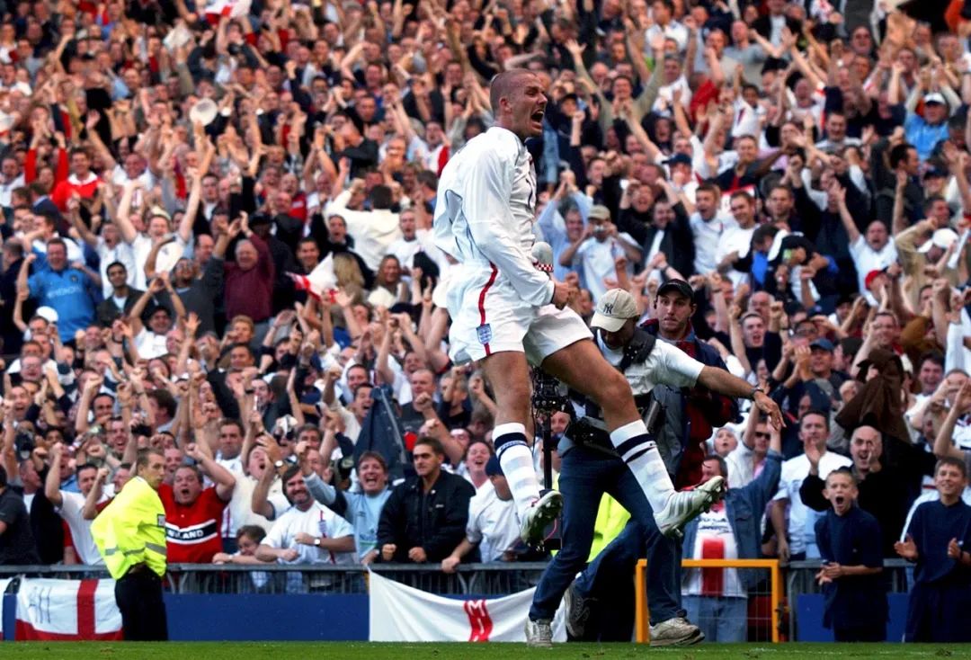 关于少年扬帆起航勇敢追梦的文案,17岁的少年勇敢追梦