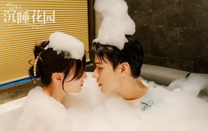 龚俊抵达韩国人气爆棚,龚俊去韩国粉丝接机