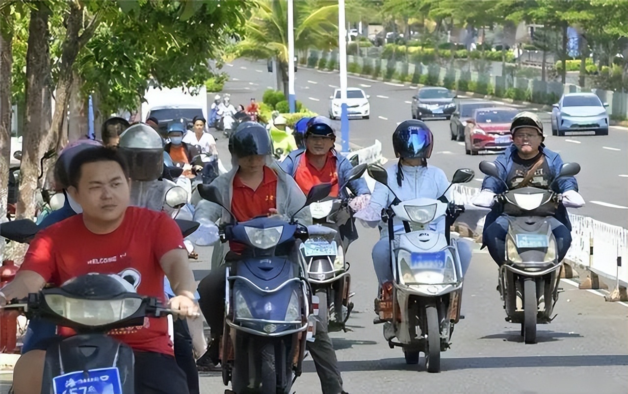 电动车爱玛雅迪小鸟哪个质量较好,爱玛和雅迪电动车哪个更值得购买