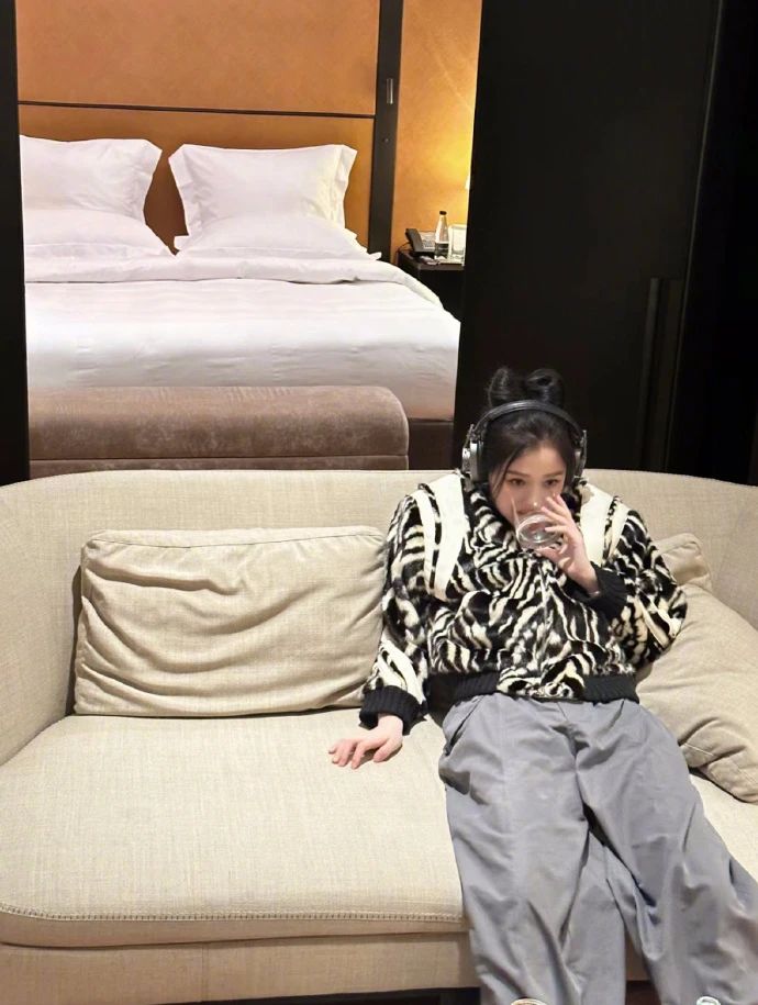 每日穿衣之道秋季服装搭配,春天如何穿搭衣服有气质