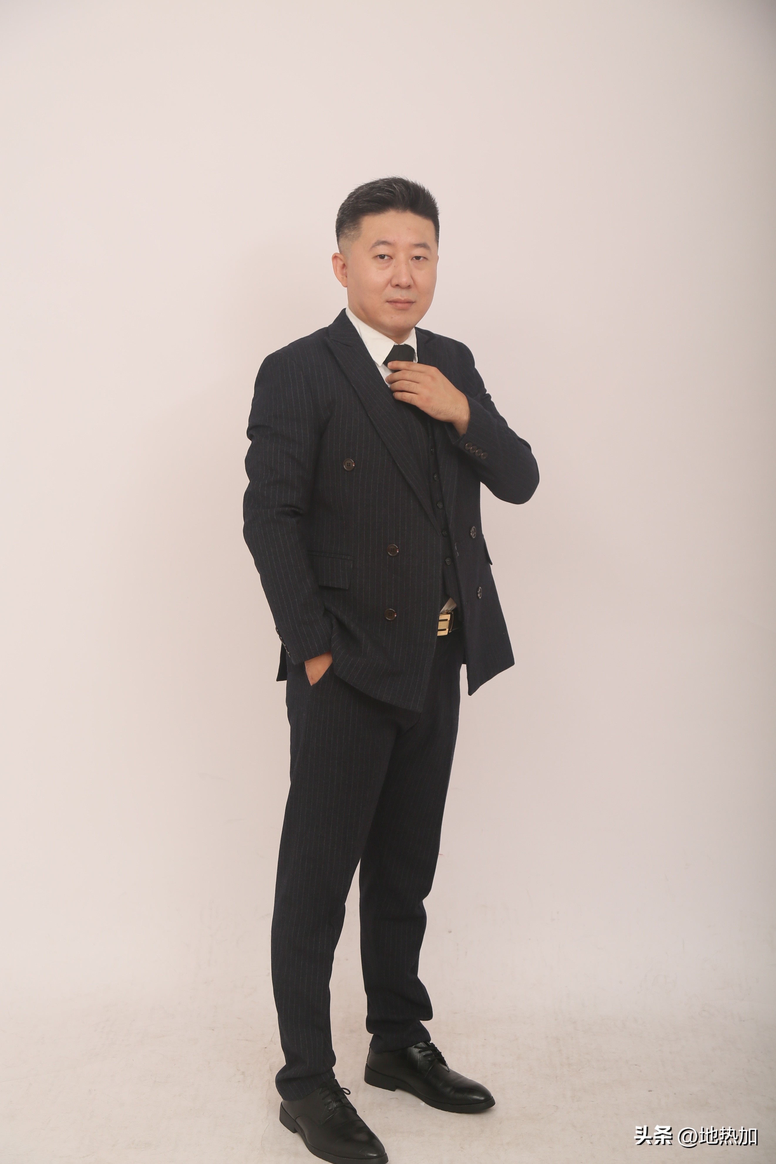 华清荣益王小健：期待豹变