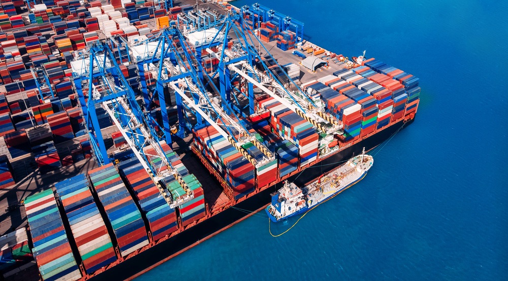 世界杯赛场之外，中国智造赢得三场竞赛，国产手机进“八强”