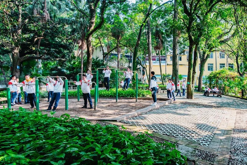 背靠师大、底蕴深厚，时代中学值得了解！