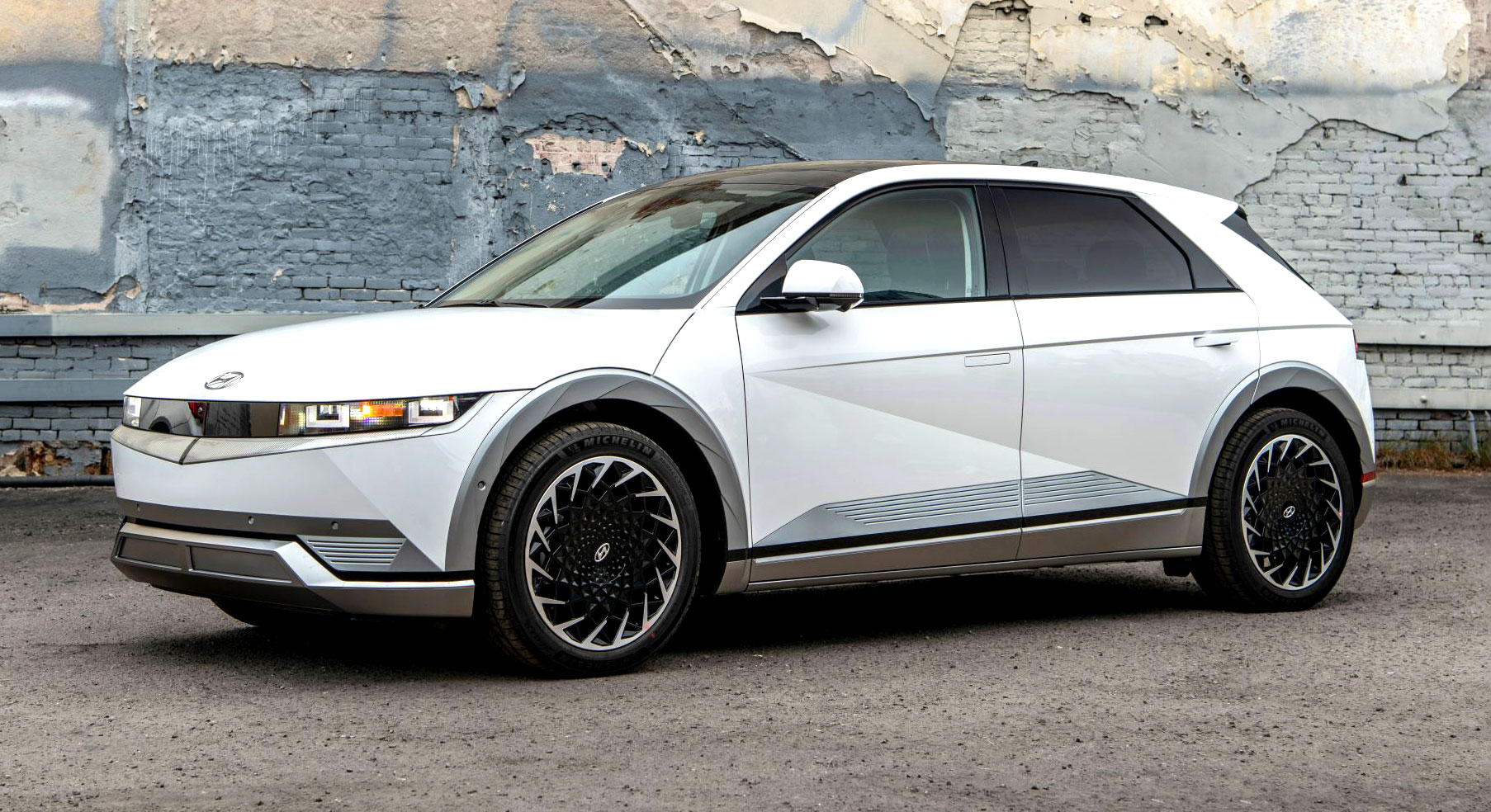 美国发布电动汽车税收新规,韩系车最惨的几款车