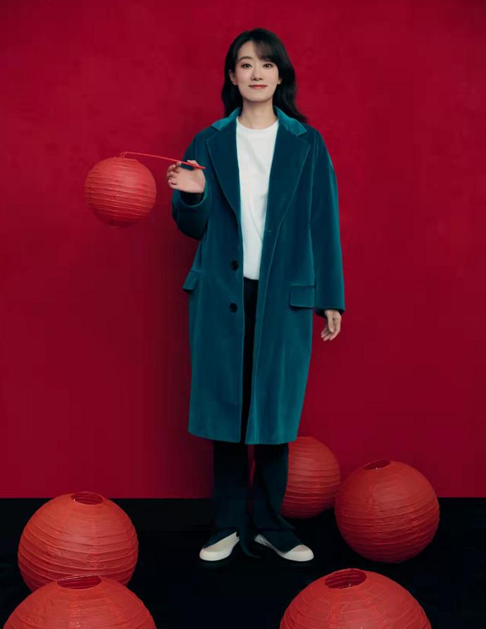 张小斐春晚大衣穿搭合集,张小斐大衣粉色春晚