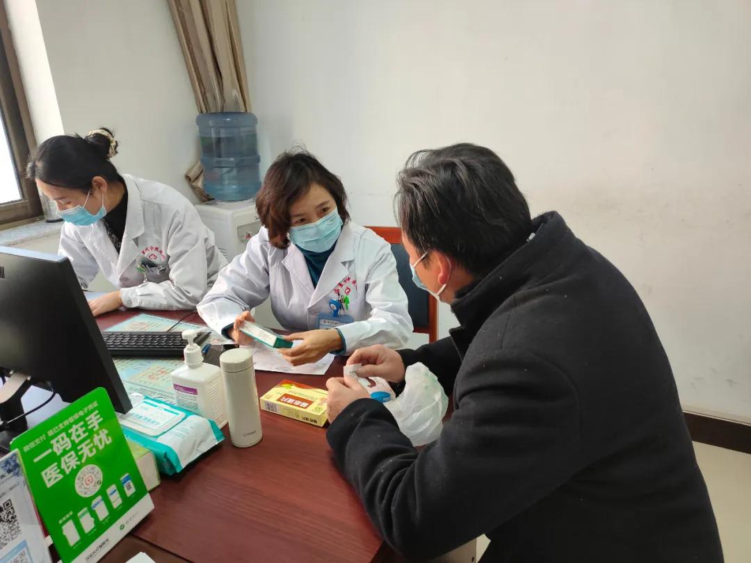 兰州大学第二医院心理卫生科主任,兰大二院心理卫生科李玲