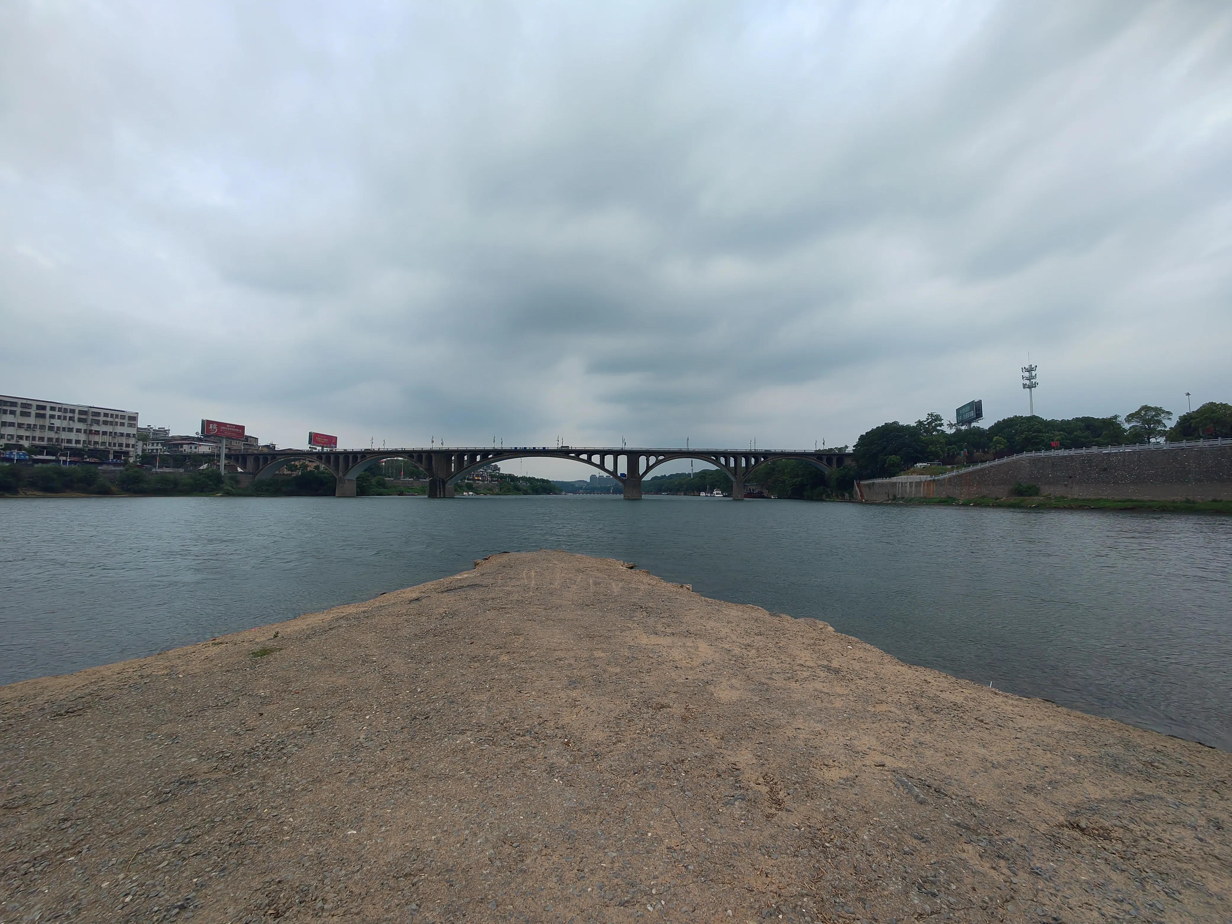 株洲办了个“厂BA”，湘潭来了个冠军，株洲人一片叫好！