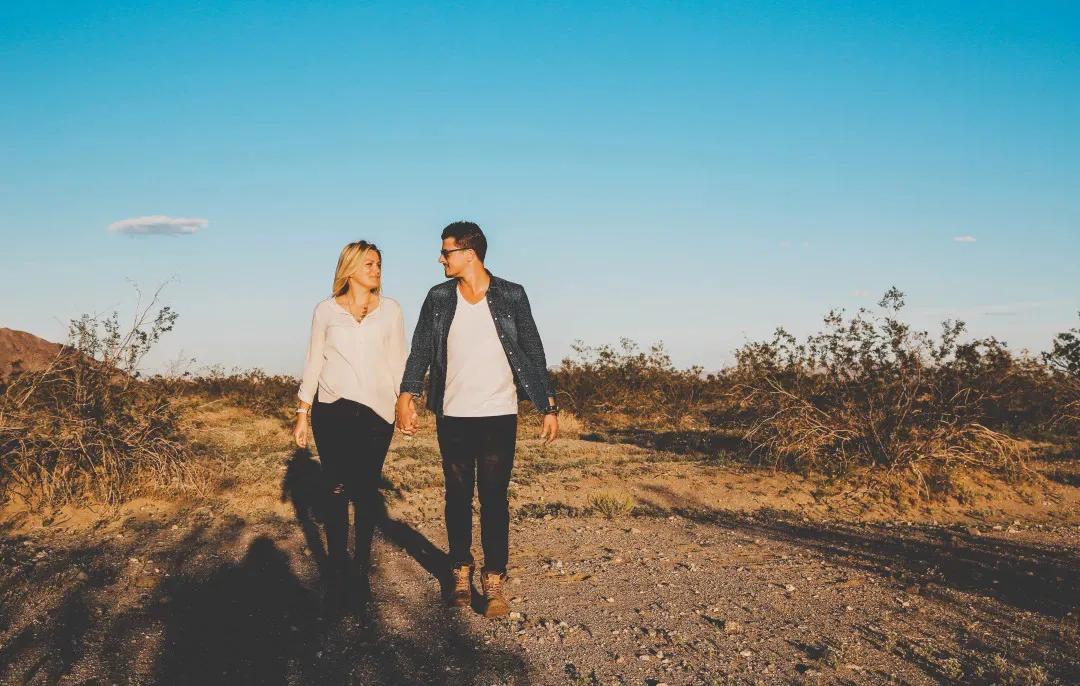 如何对待出轨与背叛,被老公背叛后女人如何自强