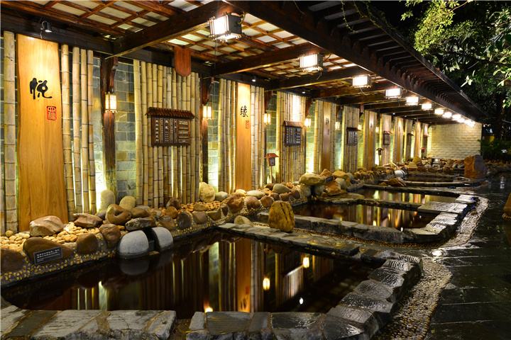 温泉旅游去哪里,露天温泉中国十大温泉排名