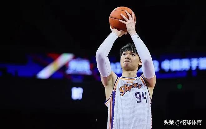 上海久事险胜北京首钢，王哲林15+12+3+2