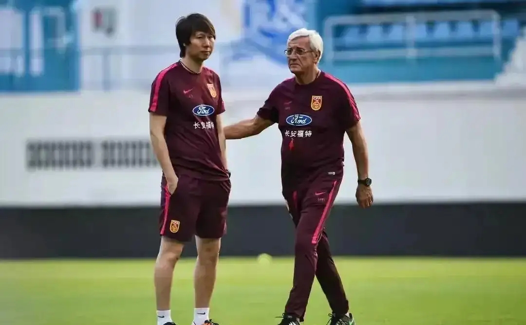 从国足最年轻主帅到严重违法被带走，李铁到底做了哪些“恶”