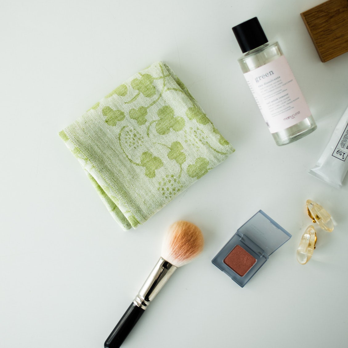 化妆教程日常妆20-25岁,新手化妆教程日常妆超详细