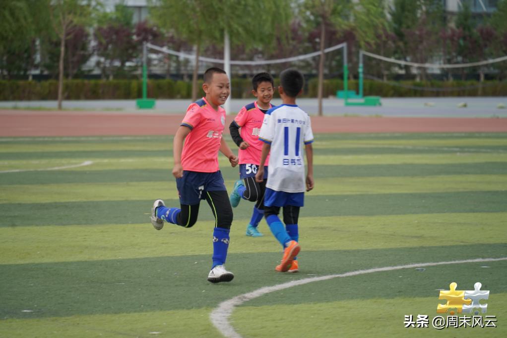 康巴什第三小学举办颁奖活动,康巴什第三小学足球比赛